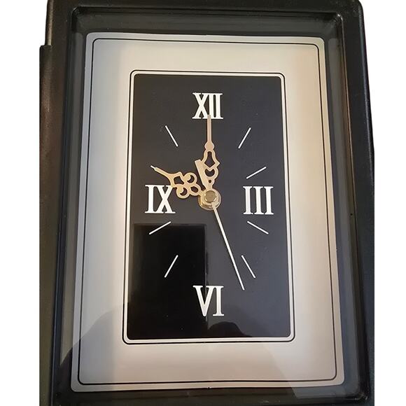 Hinged‎ Clock w/ NYC Skyline w/Twin Towers w/ Fiber Optic Color Changing Lights - Picture 3 of 11